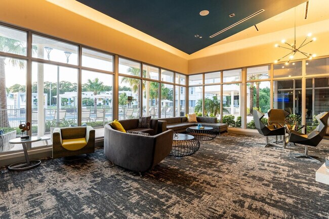 Building Photo - 257 S Seneca Blvd