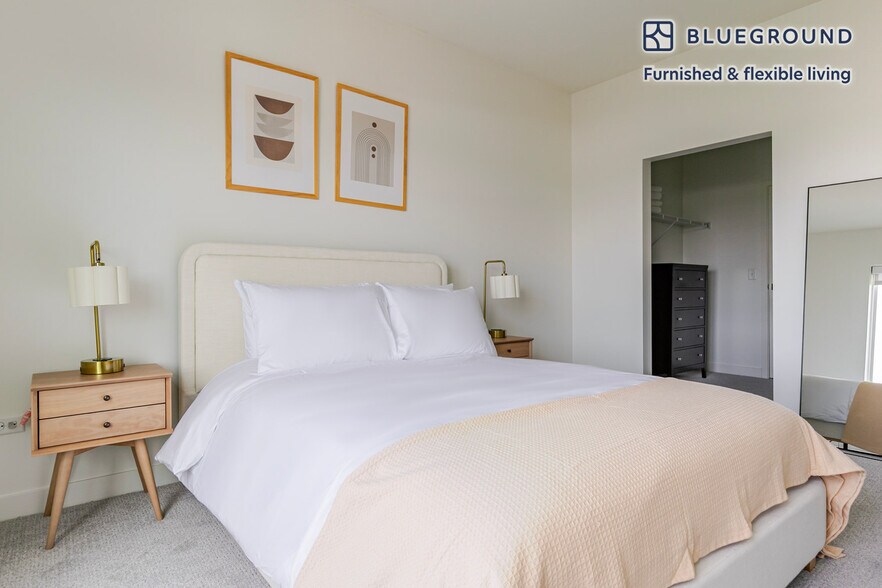 Building Photo - 100 N Addison Ave