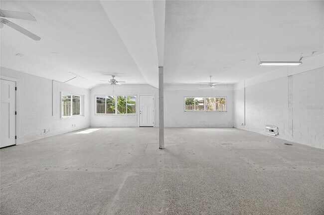 Building Photo - 775 182nd Ave E