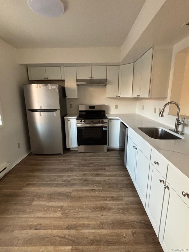 Building Photo - 8004 Chelsea Cove N