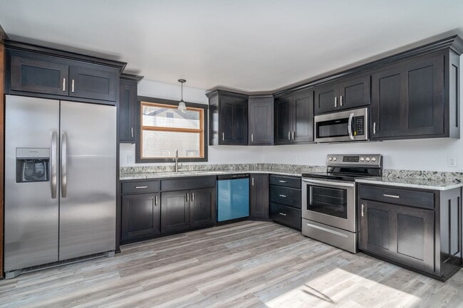 Building Photo - Beautiful Single Family Home