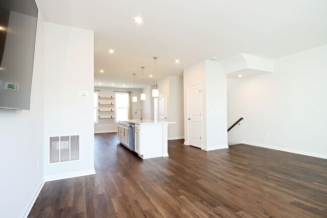 Building Photo - Pleasant Green Townhome Near Downtown Crozet