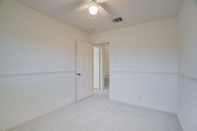 Building Photo - 12920 Latchwood Ln