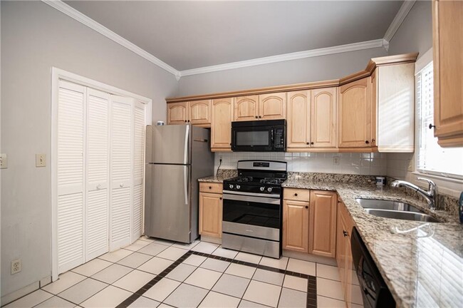 Building Photo - 3761 Ashford Dunwoody Rd NE