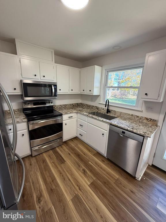 Building Photo - 8787 Hickory Hill