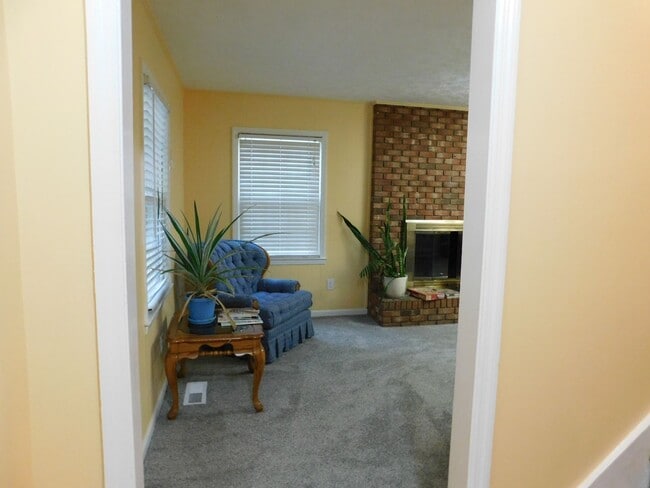 Building Photo - 22580 Hoyle Cir