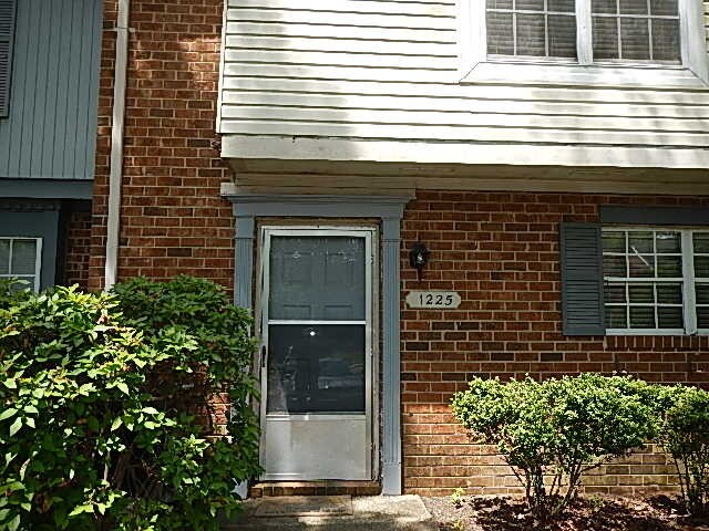 Primary Photo - 1225 Fairway Terrace