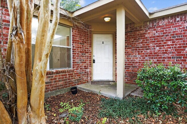 Building Photo - 16350 Many Trees Ln