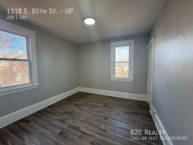 Building Photo - 1318 E 85th St