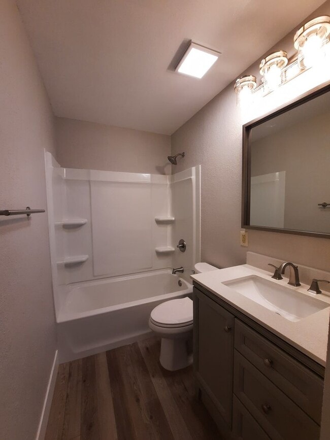 Building Photo - 3 BEDROOM | 1 BATH | RANCH STYLE HOME | SOUTH