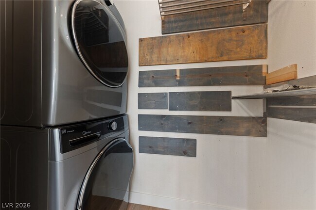 Building Photo - 1242 Calcione Dr