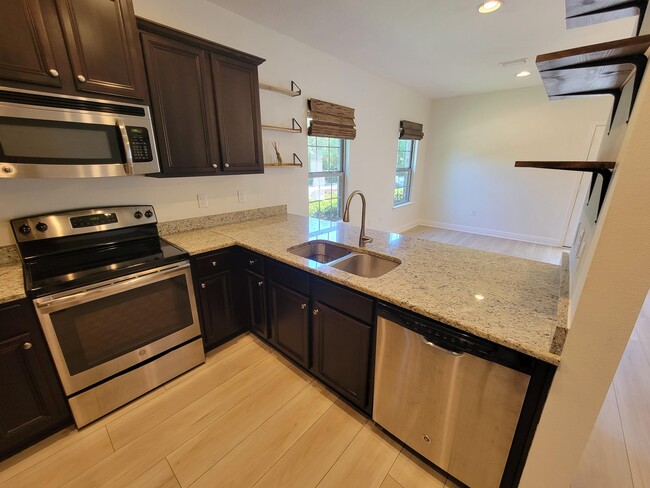 Building Photo - 2145 Wilsons Plover Cir