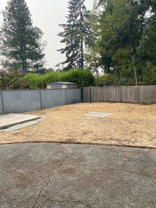 Building Photo - Updated 3 Bedroom 1 Bath home in Tacoma