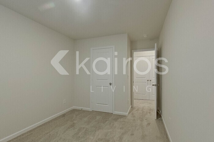 Building Photo - 2179 Banyon Cir