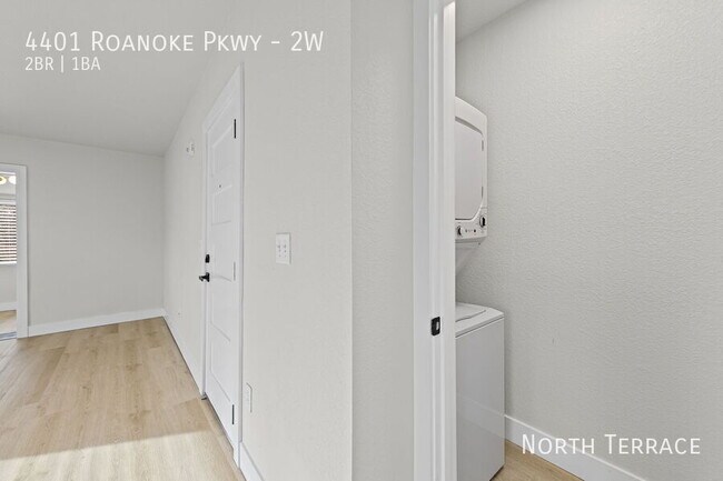 Building Photo - 4401 Roanoke Pkwy