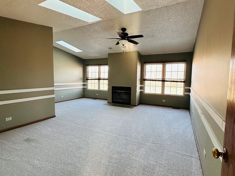 Master Bedroom - 1617 Estate Cir