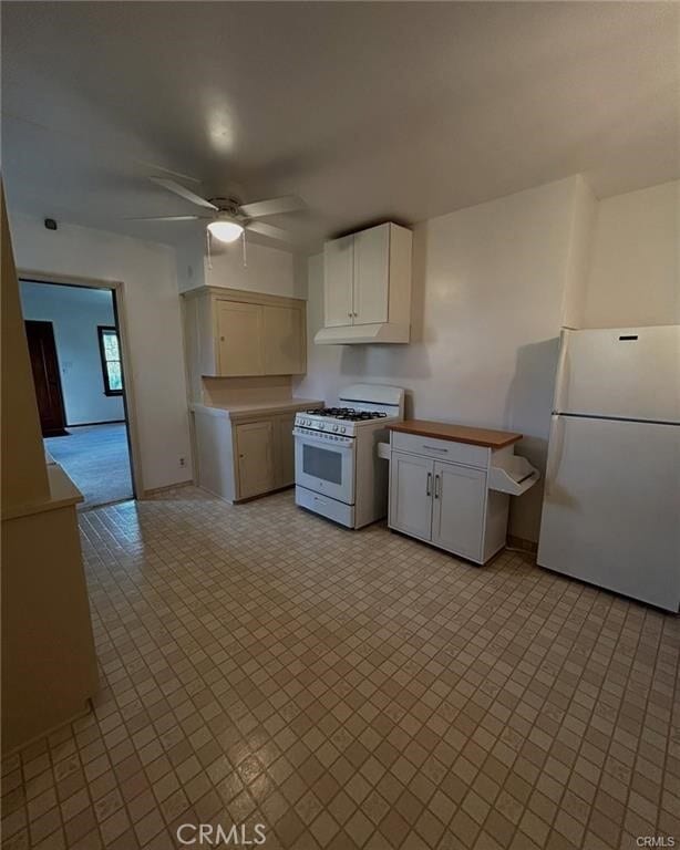 Building Photo - 1457 N Kenmore Ave