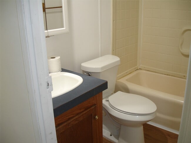 Building Photo - 4201 Wells Dr