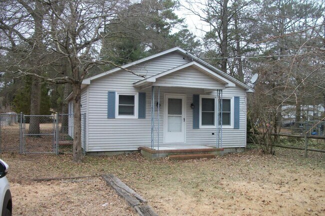 Building Photo - 514 Clyde Ave