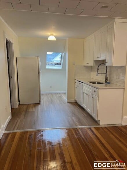 Building Photo - 50 Brainerd Rd