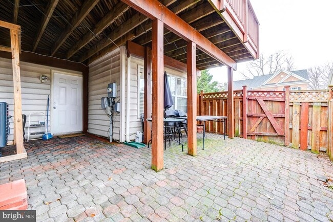 Building Photo - 6160 Cinnamon Ct