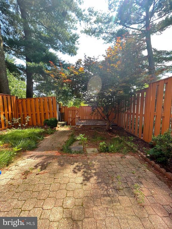 Building Photo - 9630 Kanfer Ct