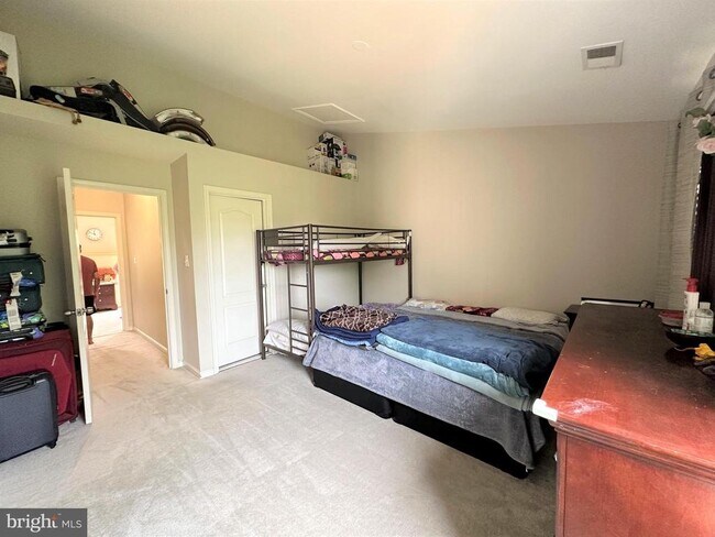 Building Photo - 2386 Woodland Pond Ln