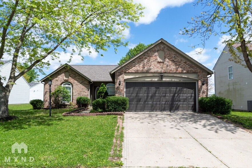 Primary Photo - 2205 Autumn Creek Dr