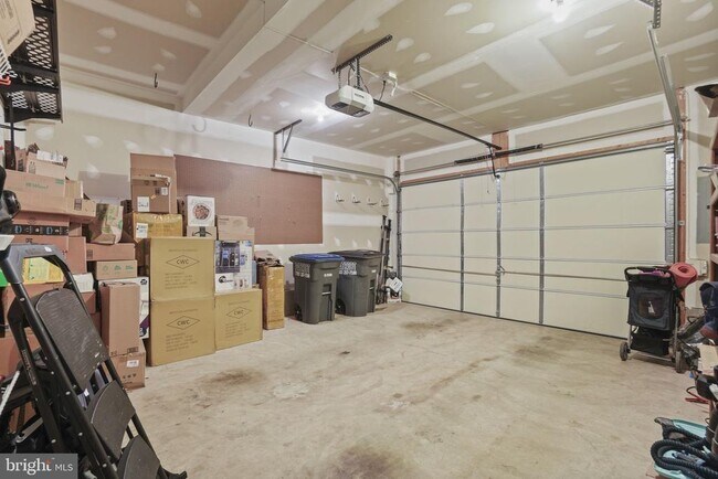 Building Photo - 20405 Codman Dr