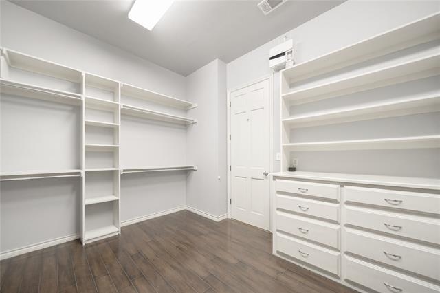 Building Photo - 5204 Streamwood Ln