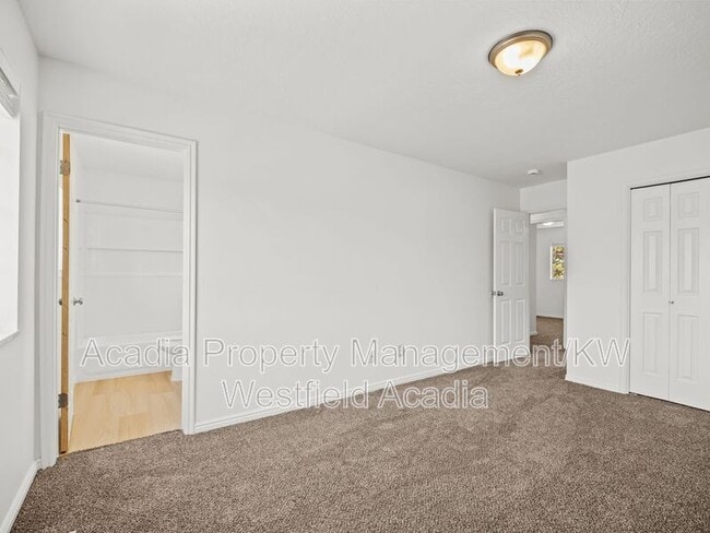 Building Photo - 945 S Freedom Blvd