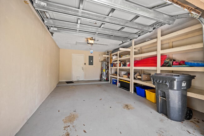 Building Photo - 12196 Sag Harbor Ct