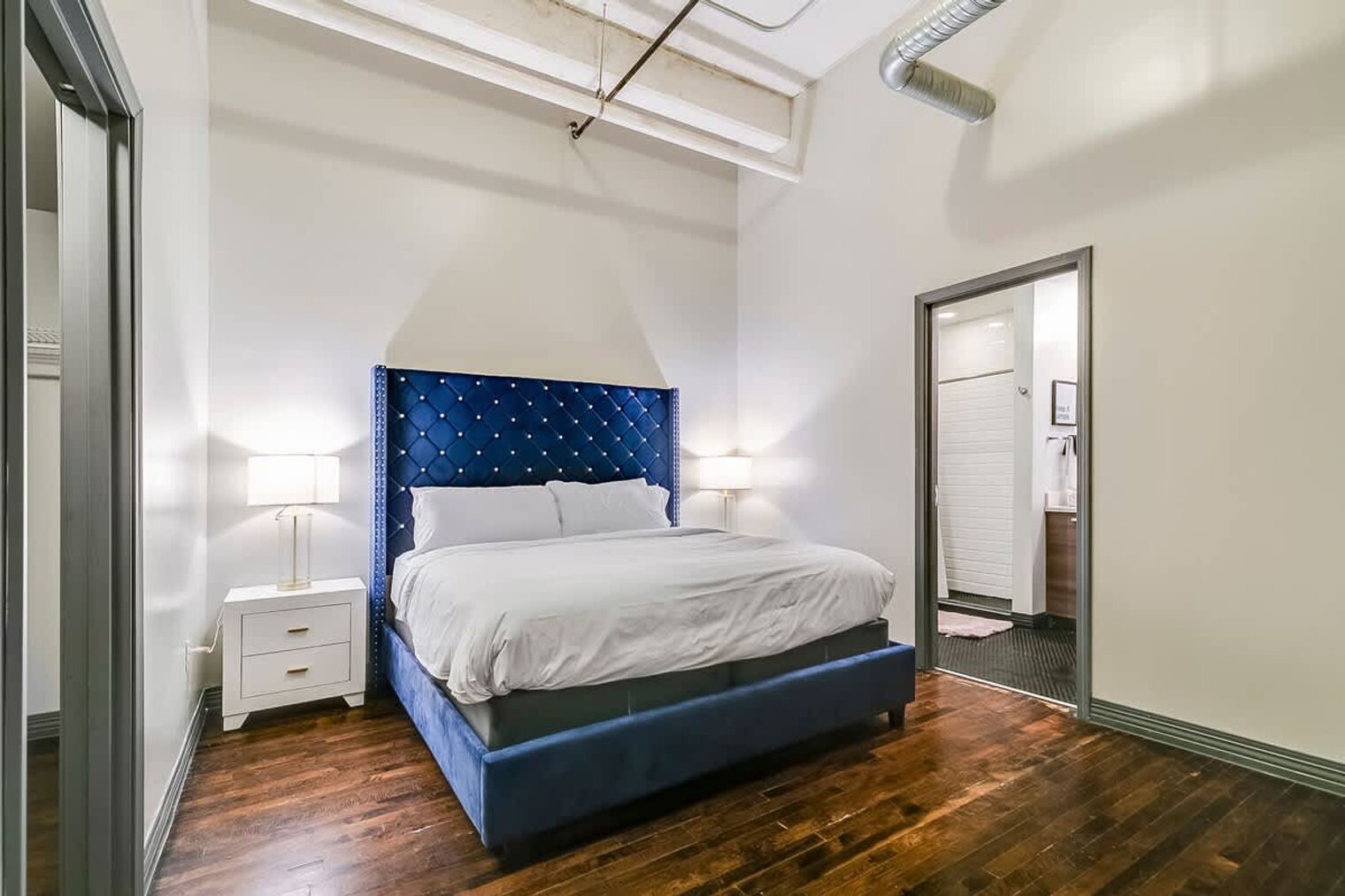 Building Photo - 500 S Ervay St