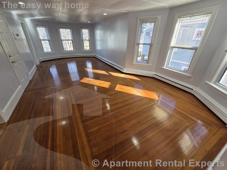 Building Photo - 95 Kidder Ave