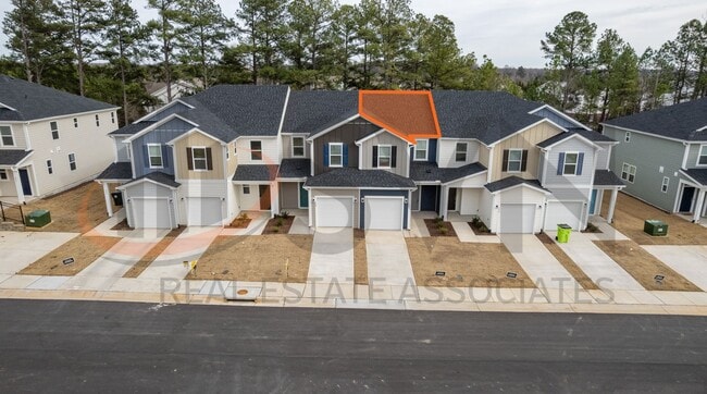 Building Photo - Brand New Construction! 3BD, 2.5BA Mebane Townhome Walking Distance from Tanger Outlets