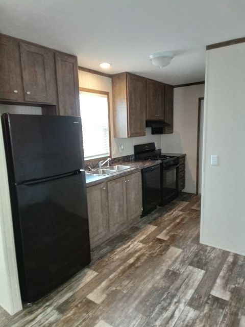 Building Photo - 4928 Bay Dr