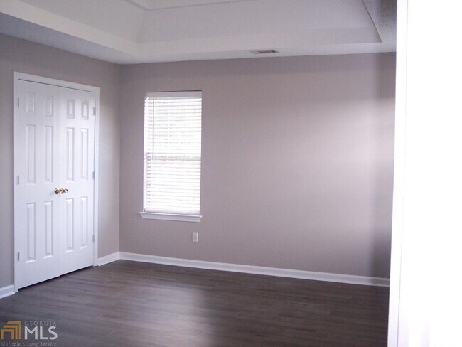 Building Photo - 1113 Misty Meadows Cove