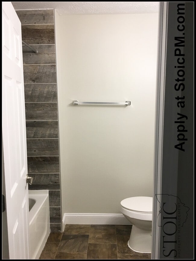 Building Photo - 2810 Raphael Dr