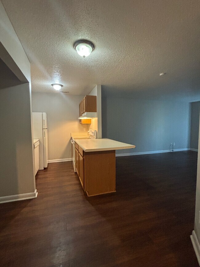 Building Photo - 6403 Starbrook Dr