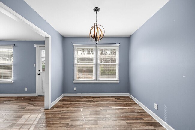 Building Photo - 2701 E Copeland Ct