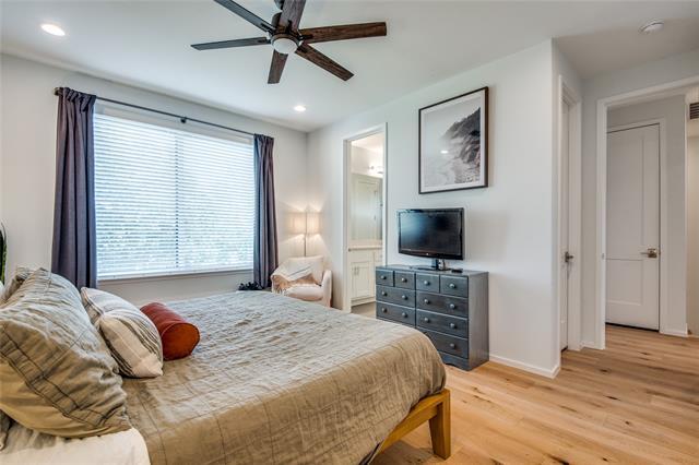 Building Photo - 5923 Hudson St