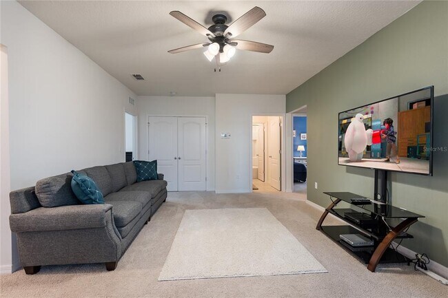 Building Photo - 5231 Wildwood Wy