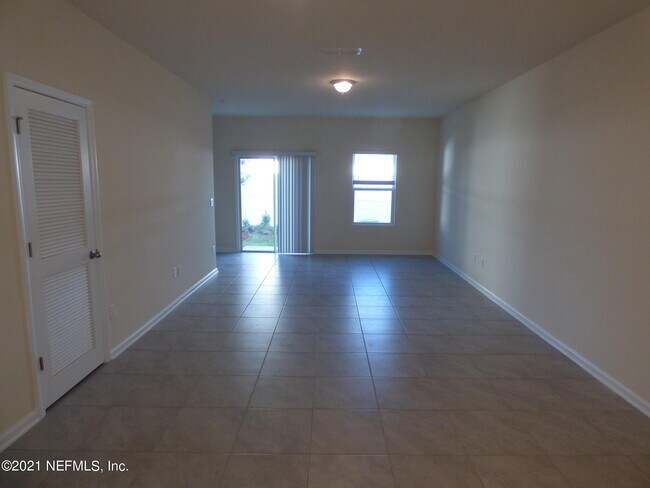 Building Photo - 833 Observatory Pkwy