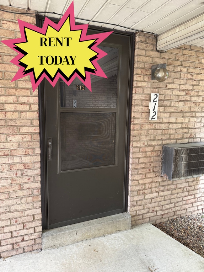 Primary Photo - 1 Bed 1 Bath- Moon Township PA