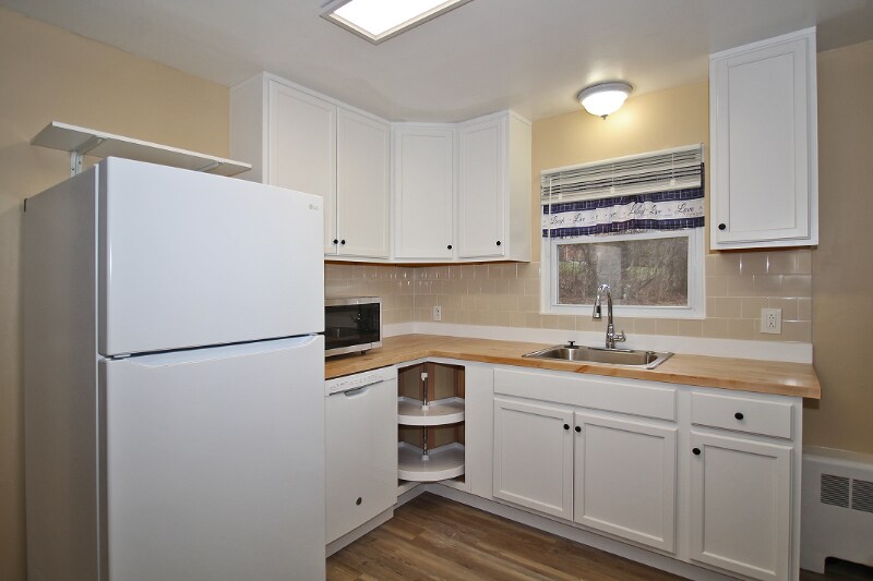 Building Photo - 322 Hays Rd