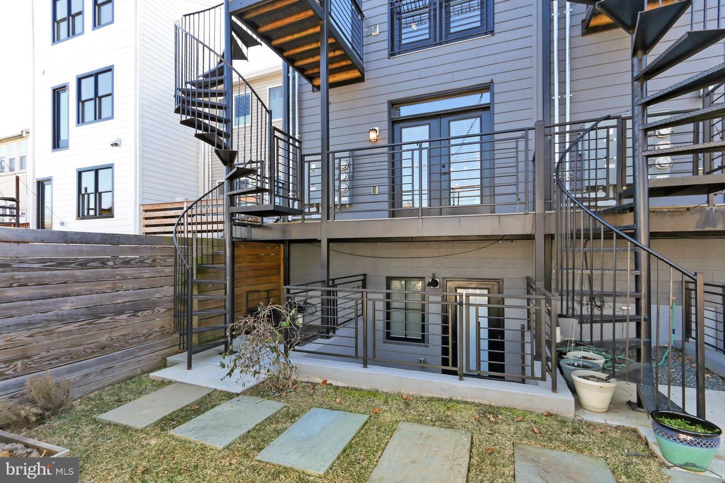 Building Photo - 523 Longfellow St NW