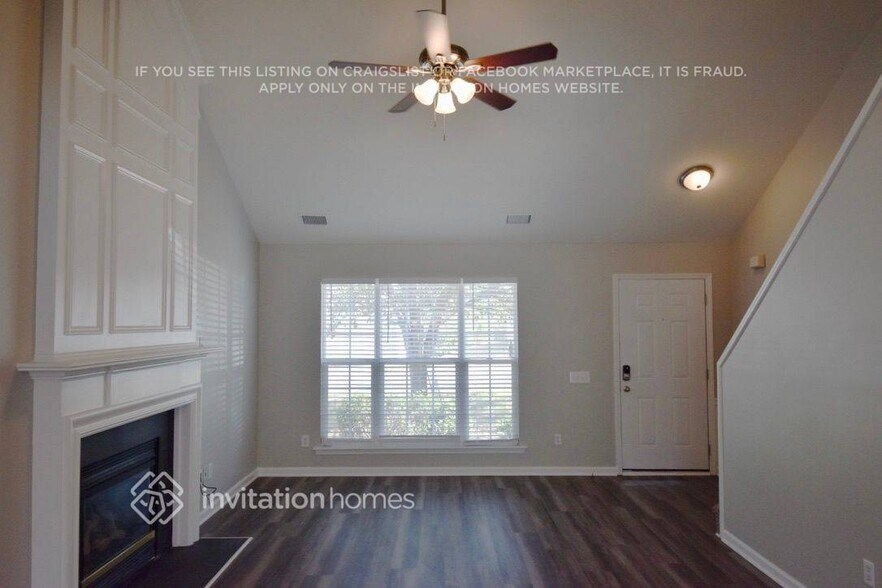 Building Photo - 3123 Old Ironside Dr