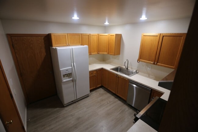 Building Photo - Port Orchard 3 Bedroom Available now!