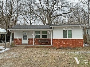 Building Photo - Cozy Ranch-Style 2-Bedroom, 1-Bathroom Hou...