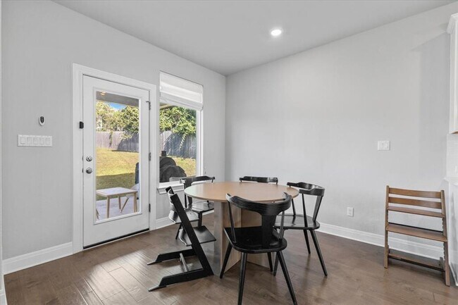 Building Photo - 1317 Highwater Dr